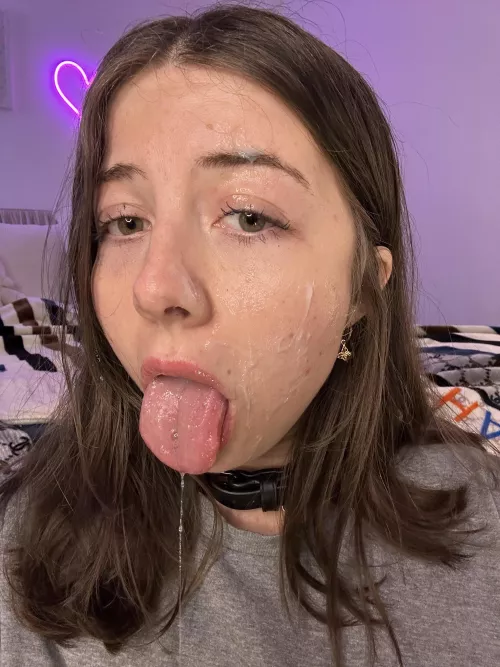 Tried to swallow it all but I failed 😫😅
