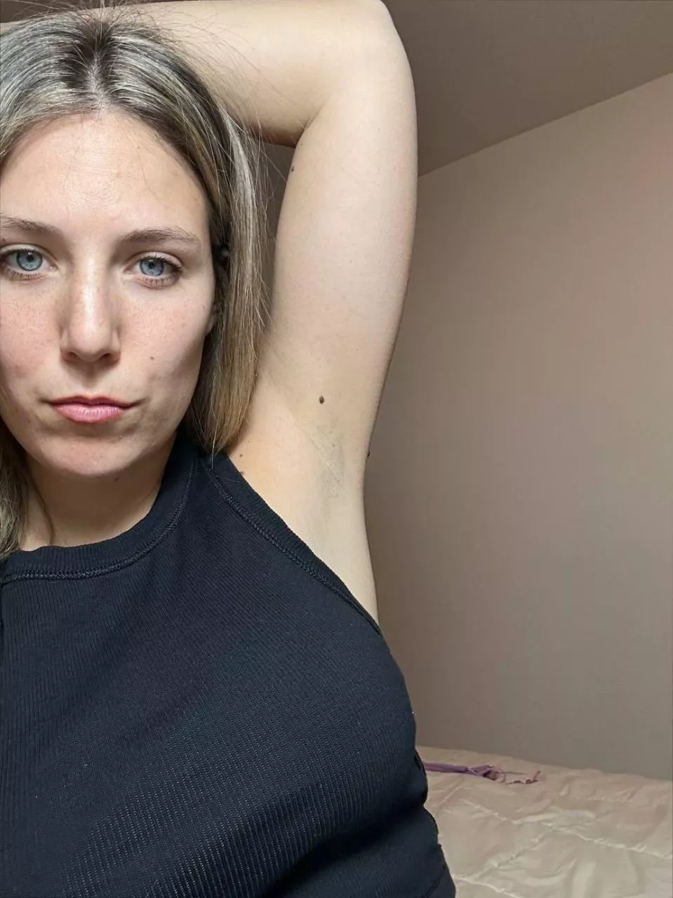 would you lick my armpits at the first date?
