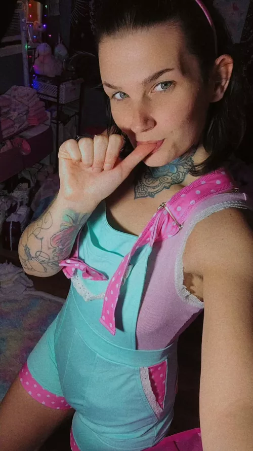 Diapers ✅ wet ✅ I'm a good baby 🥹😌