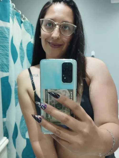 Good and sweet girl for you 