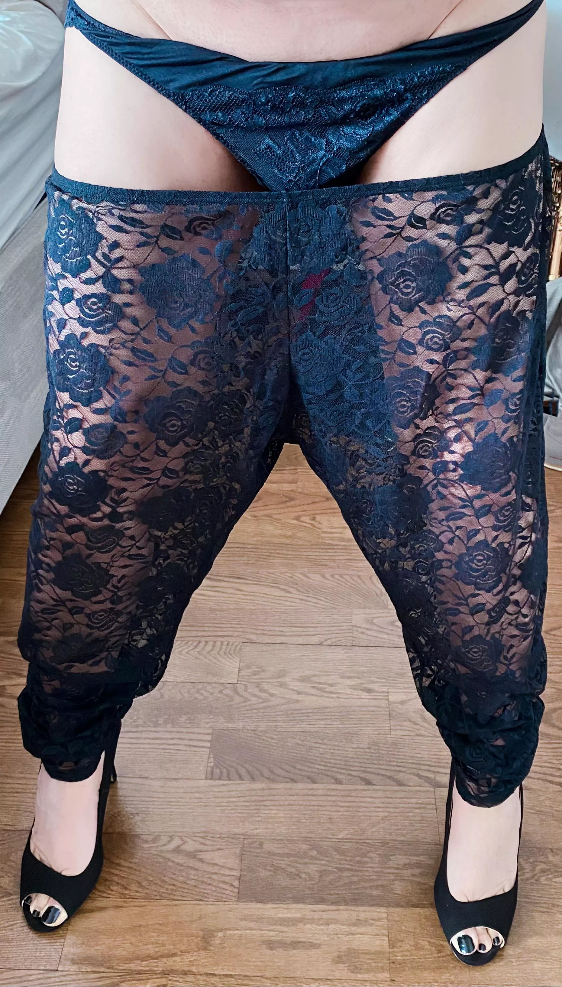 Good morning! I hope you like my black lace panties and leggings💋❤️