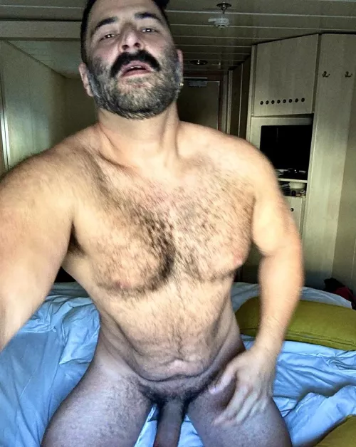 Hairy af here. Fun how being hairy was once a problem but it’s now a spectacular blessing. Follow fur more 😁