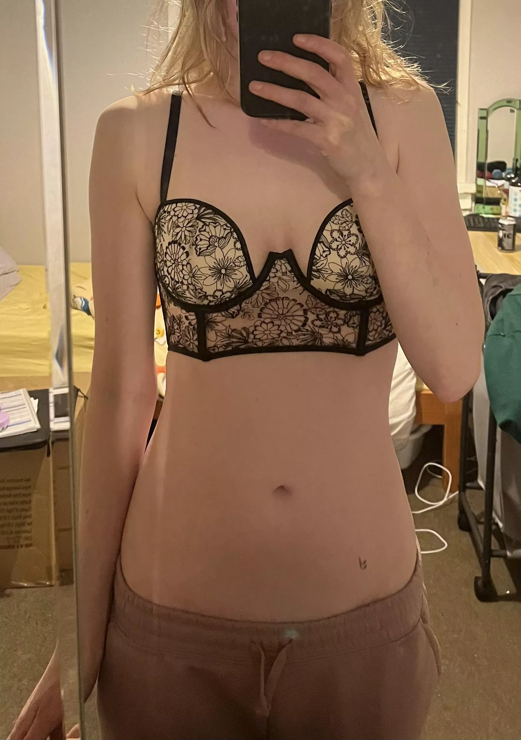 I quite like this bra.