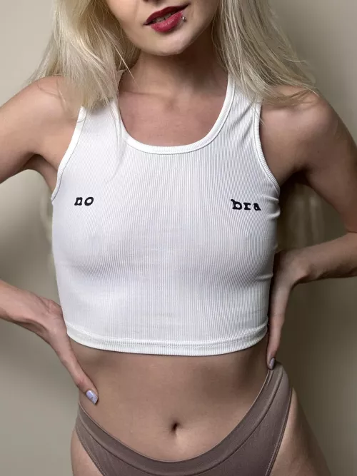 Imo braless is sooo much better 