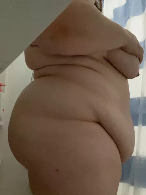 Thinking of you bending me over and shoving that perfect dick inside me 😈