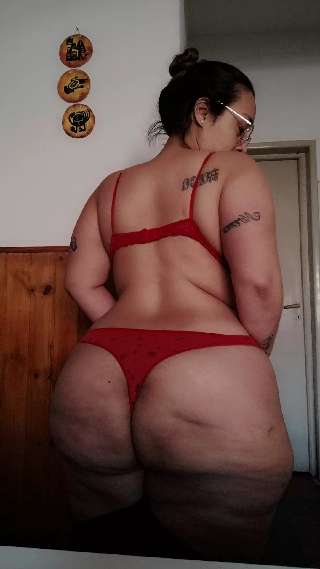 Today you called to ask me out on a date, your wife went on a trip. You wanted to make love to me like no one else ever did, you told me that I am your Goddess, your favorite lover! 🔥