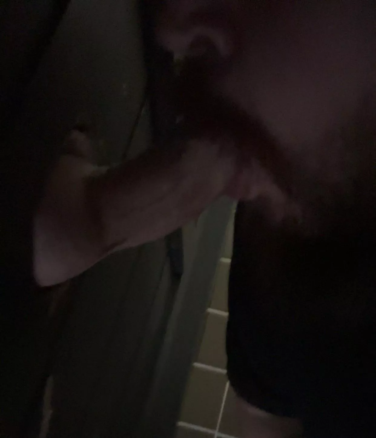 Unexpected gloryhole leads to unexpected lunch time cock