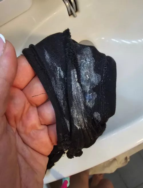 Would you jerk off with it right now if I begged you? 🤤