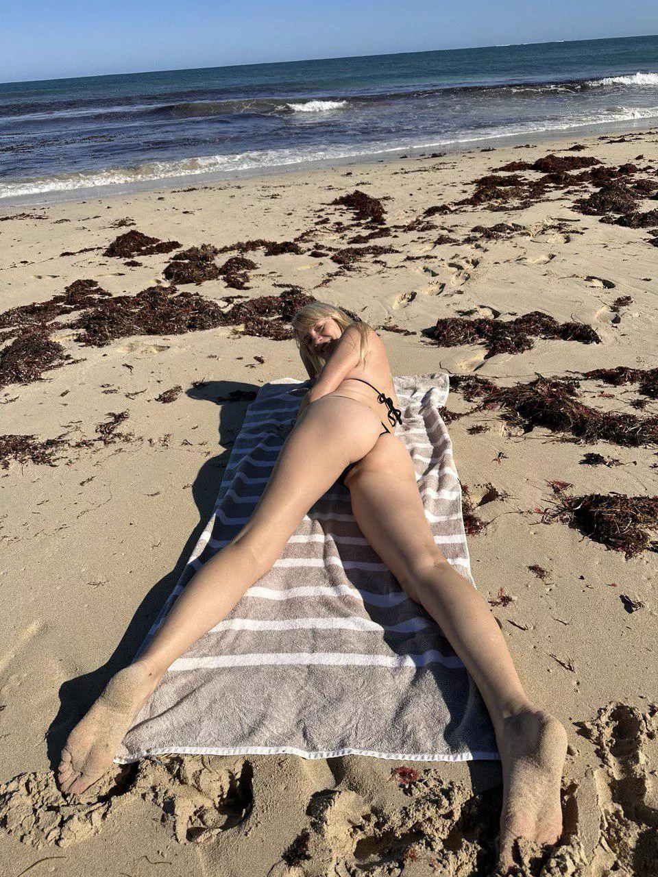 Beachy girl in a bikini kinda life