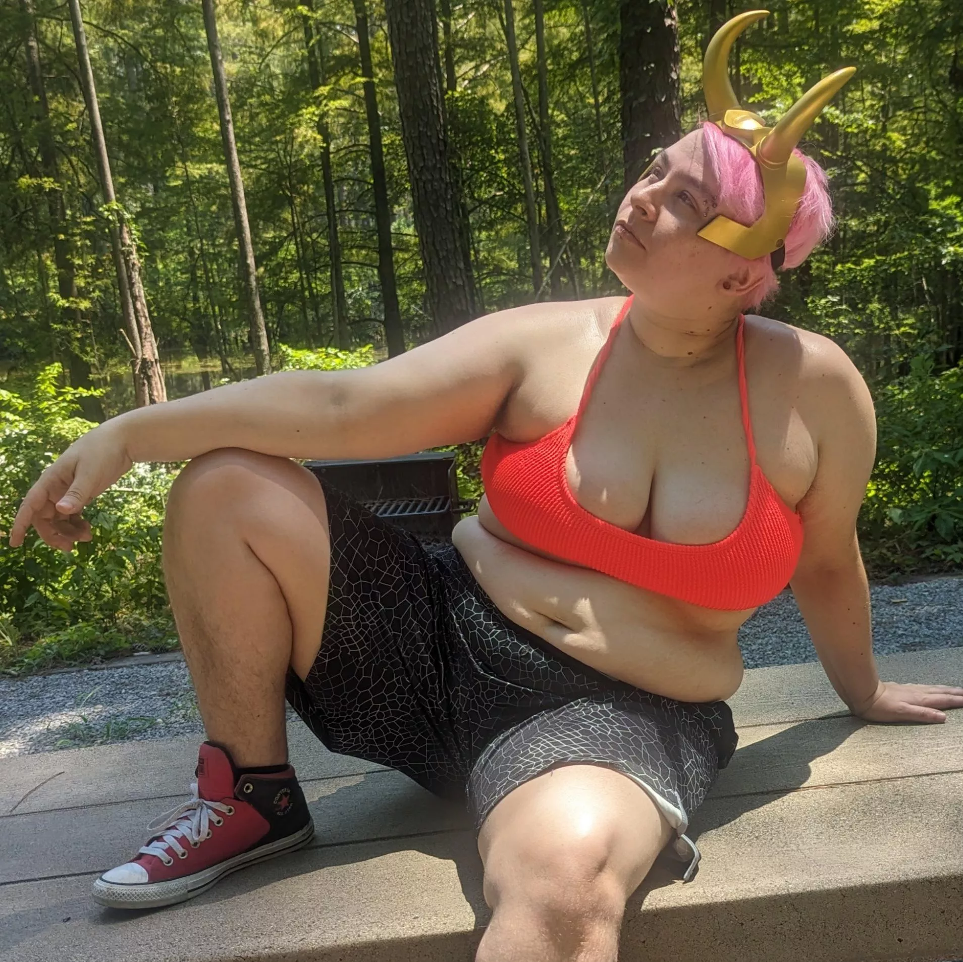 Can barely contain the girls 