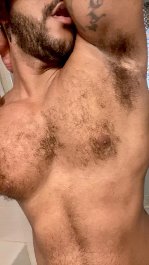 Does anyone on here actually like/have sexy musky armpits or is everyone just selling stuff now? 🤦🏽‍♂️ I’m about over it 