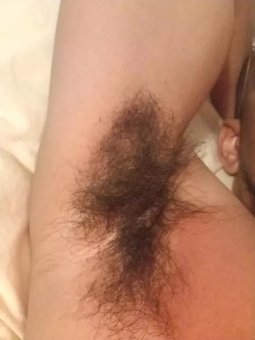 How are my pits? (37m)