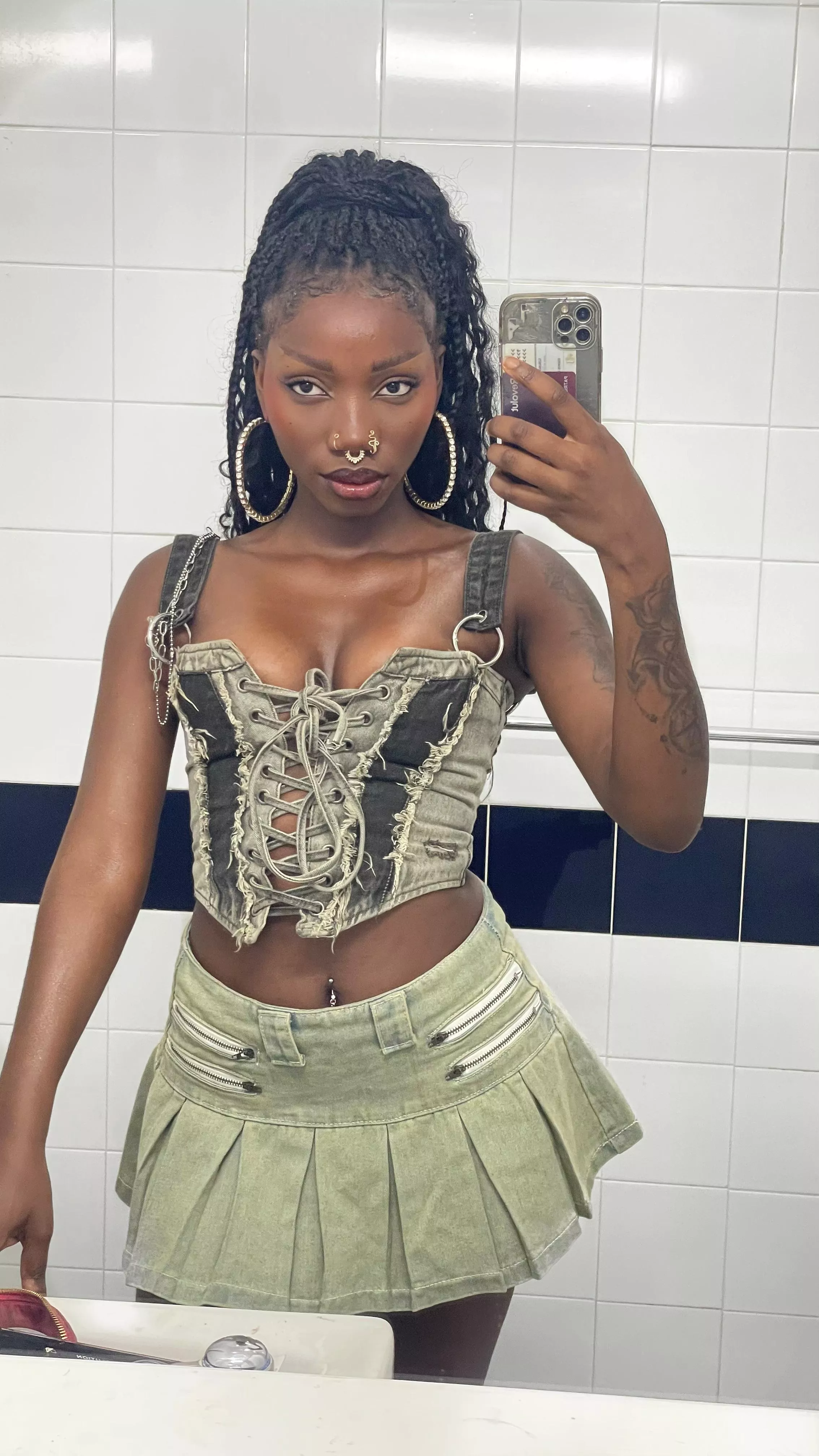 I’ll suck you dry and swallow it ;)