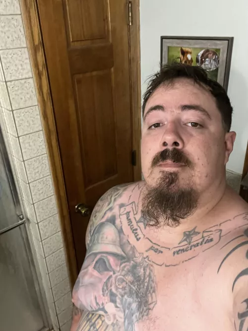 Just seeing what ladies are interested in this fat dude from the Midwest