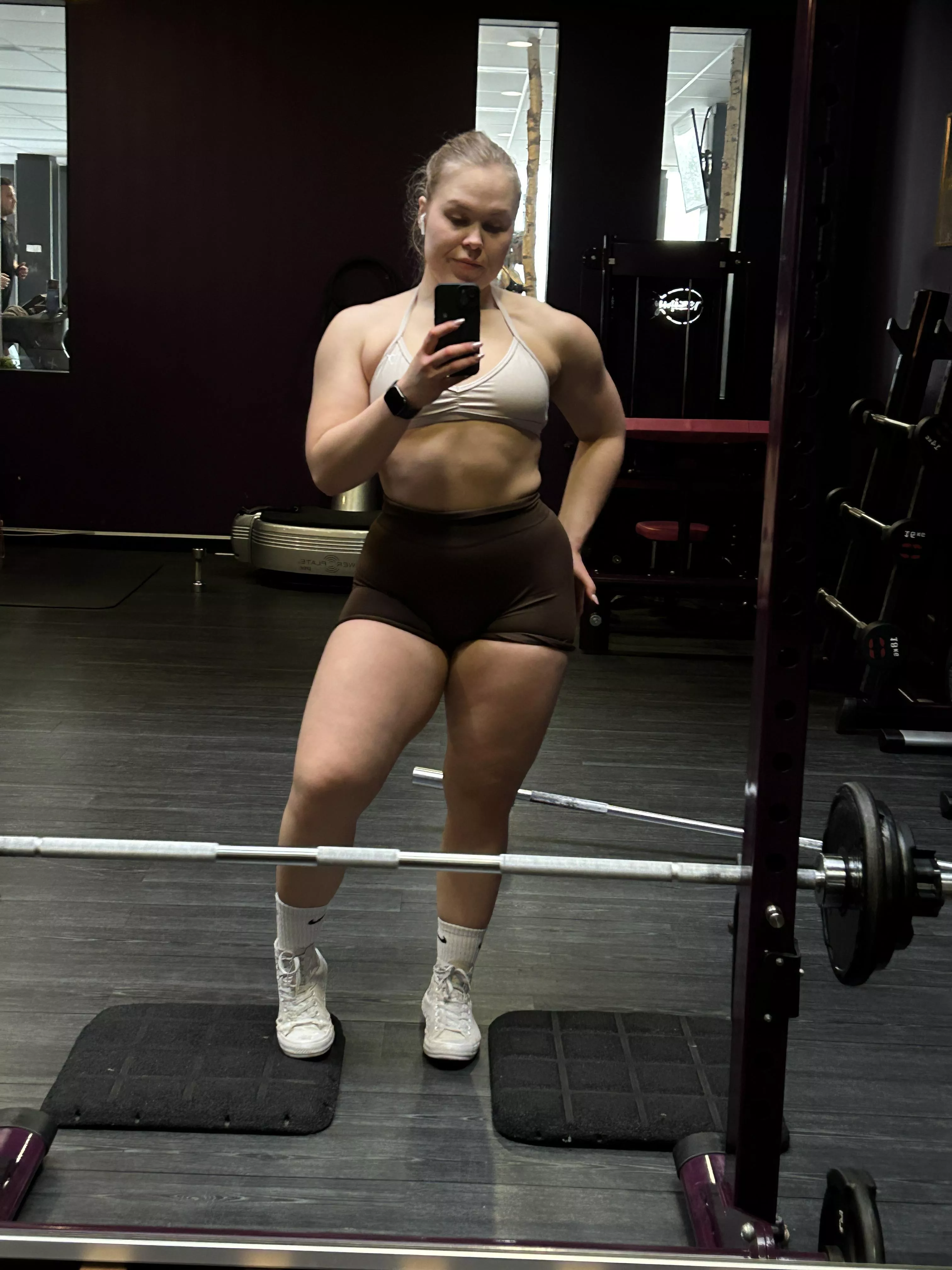Post workout pic for a muscle curvy barbie.