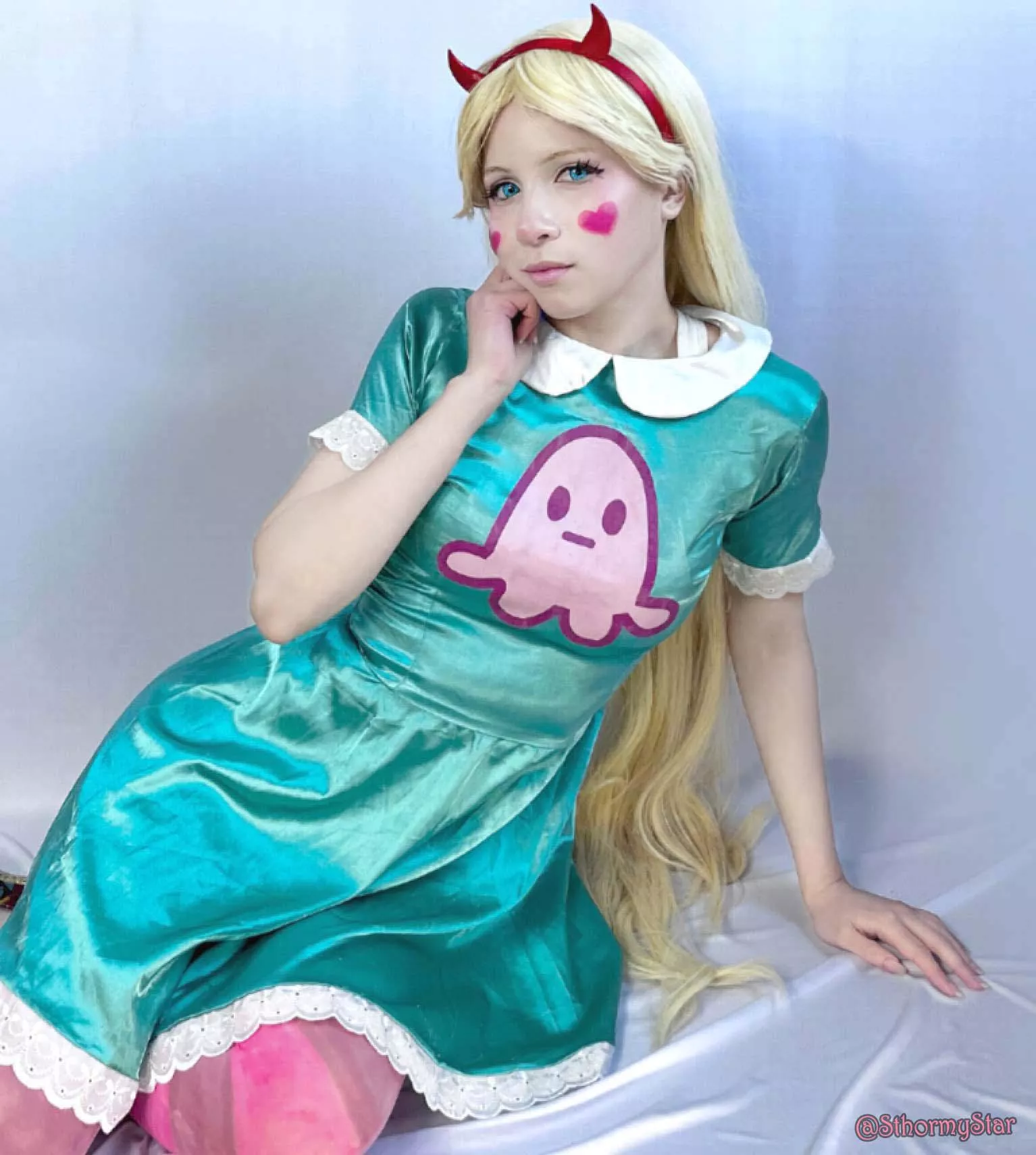 Stella as Princess Peach 
