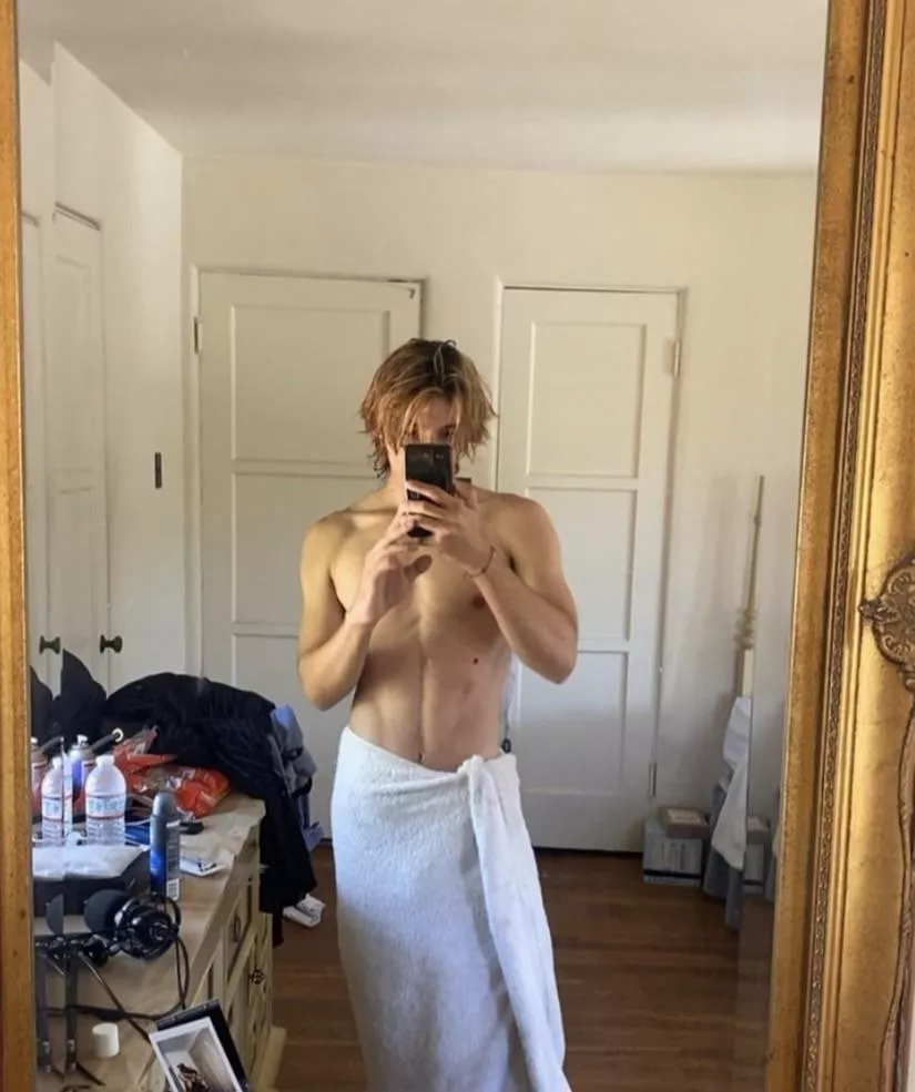 (19) would you deepthroat me while there is ppl in the other room?