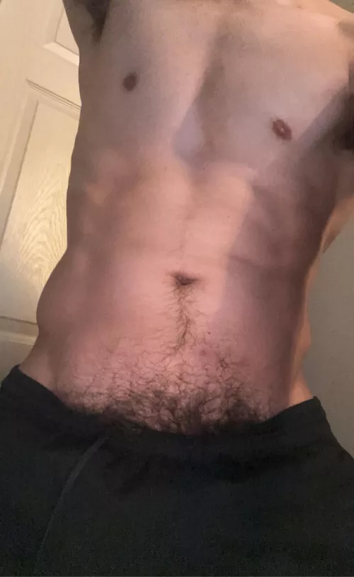 19M young country gym bro looking for older