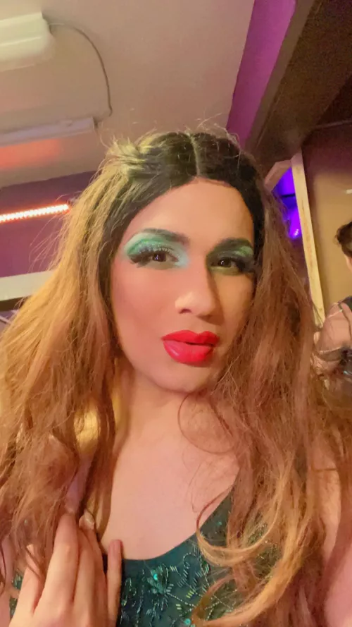 22 drag diva up for fun . Guys from Ontario msg me snap jasleen54541