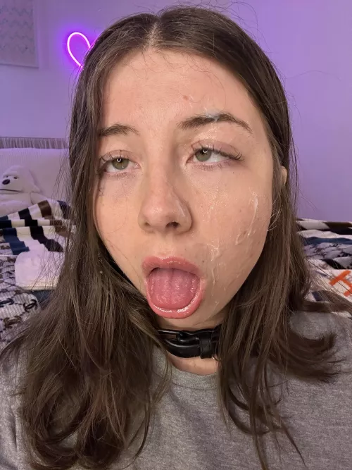 Good slut at your service
