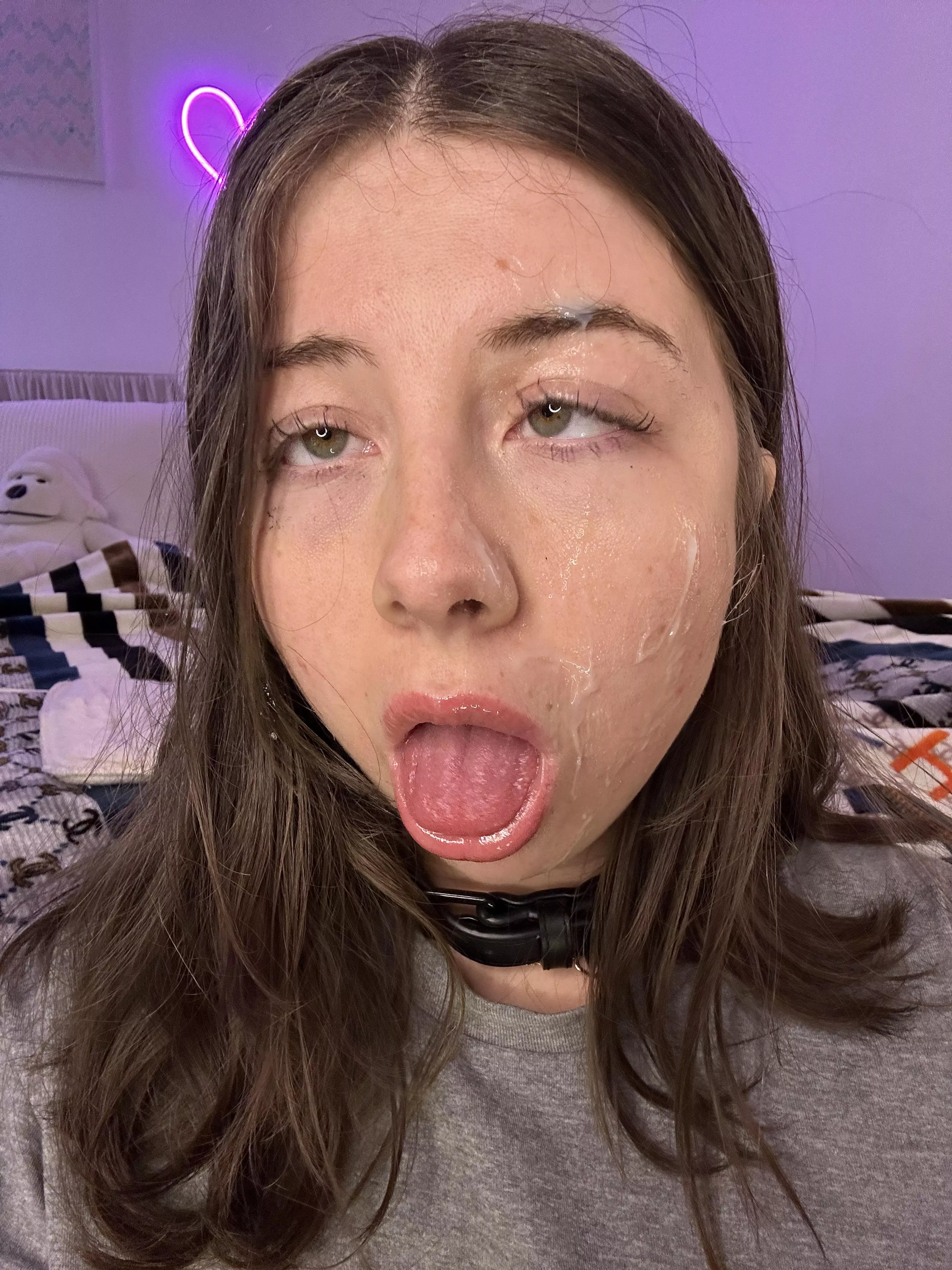 Good slut at your service
