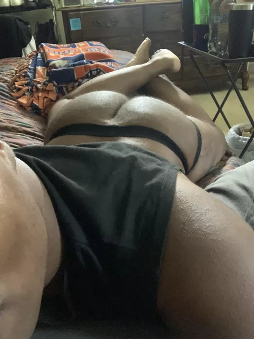 jocks make this ass look caky AF.