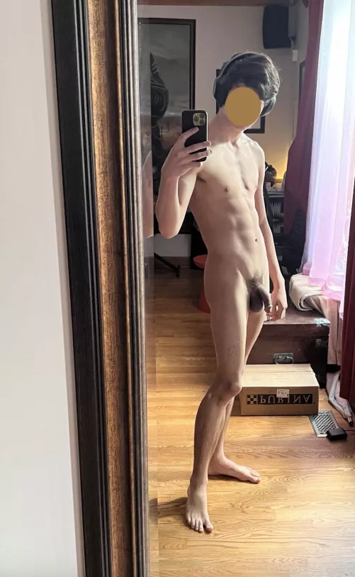 Rate (m)y 18 year old body!