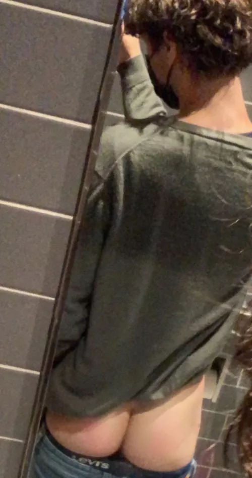 Sweaters That Cling and Tease Every Curve 🍑