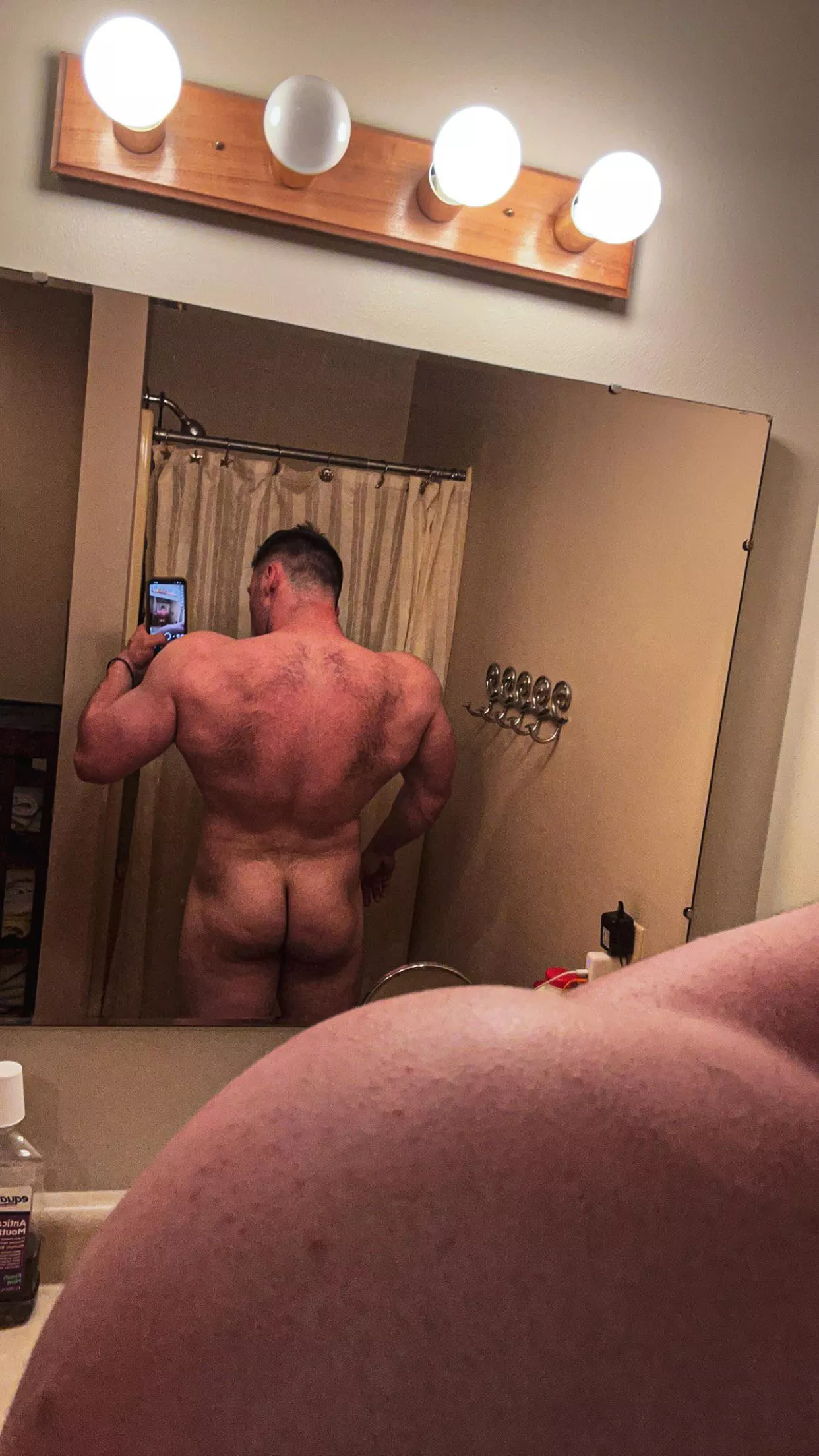 Really need a sugar daddy/dad😫👀