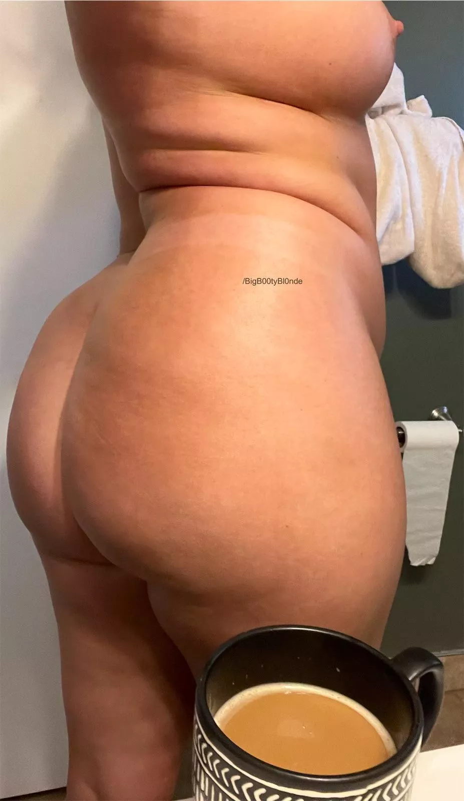 Throwback Thursday to when I had my spray tan🫶🏻 ☕️ 