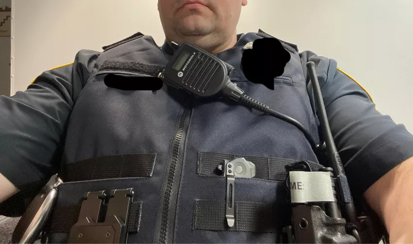 Who wants to play with some handcuffs 