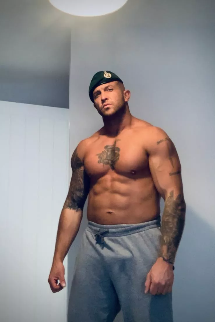 Yer I’m fit ⚔️⚔️🏴󠁧󠁢󠁥󠁮󠁧󠁿🏴󠁧󠁢󠁥󠁮󠁧󠁿