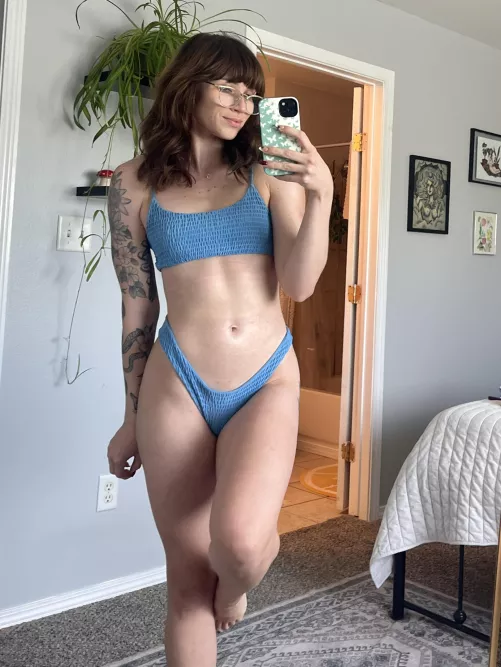You can’t resist my tummy in a bikini [img]