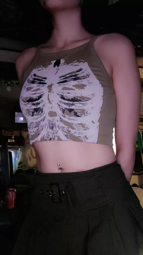 Any other littles like wearing crop tops? 