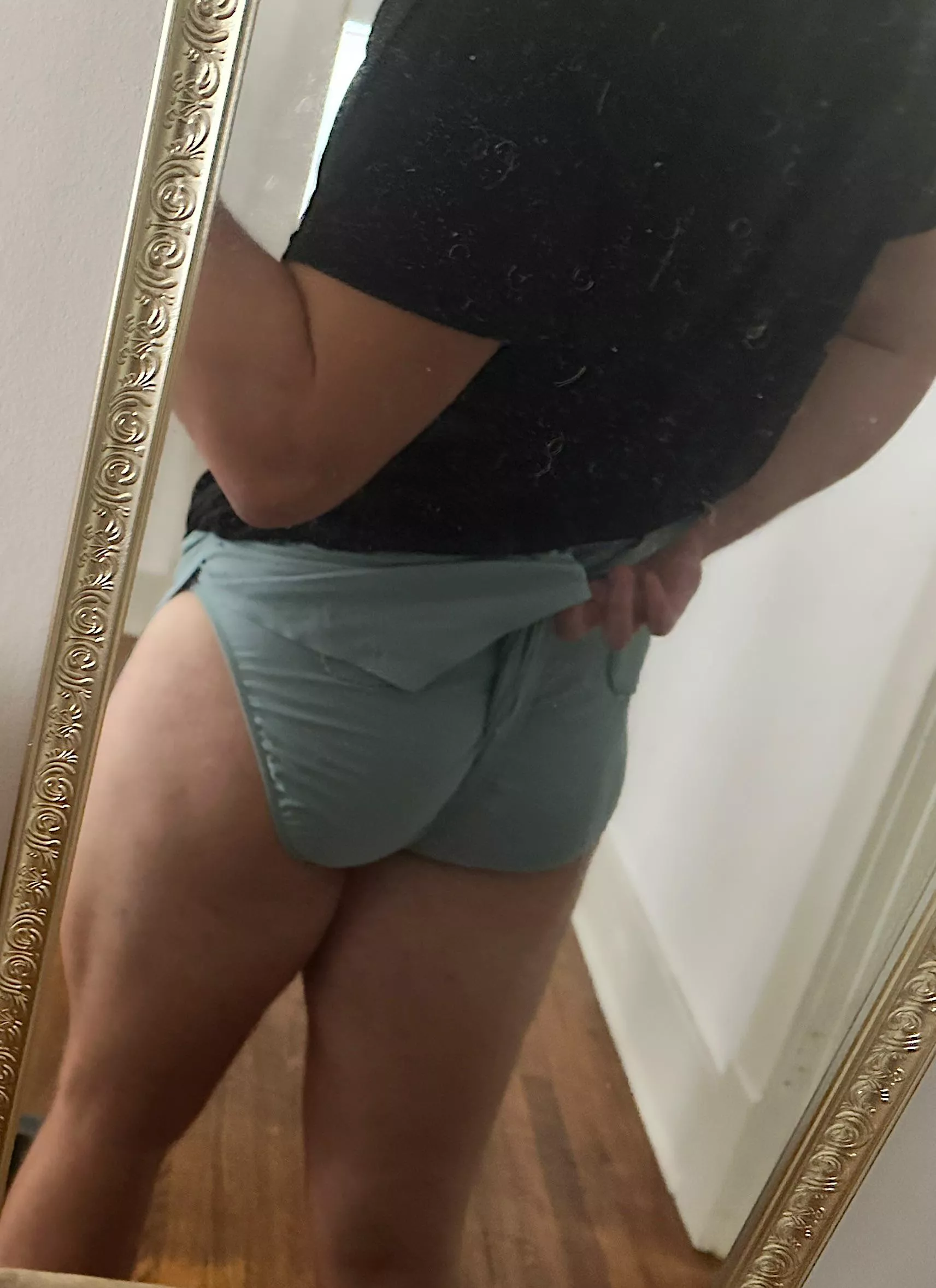 Ass might be outgrowing my liner 🤭