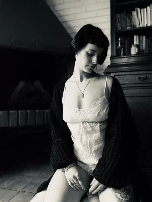 Captured by a magic eye in time 