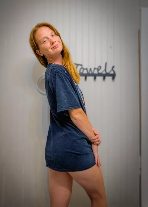 Cheeky cherry bombshell🍒 [F27]