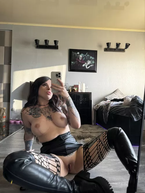 Choose which set of lips you want to taste