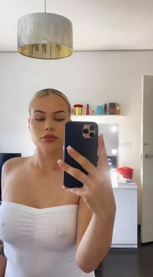 I love how this looks on me