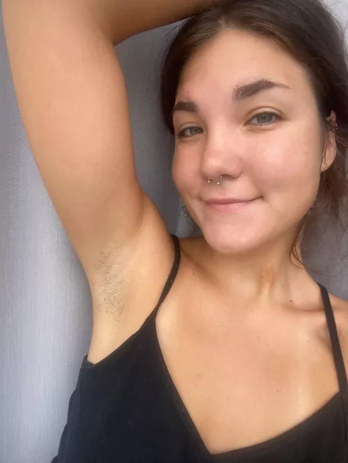 I want you to come closer to me and smell my armpits