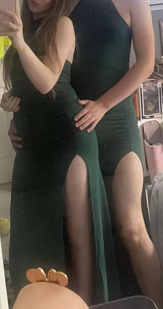 Me and my gf in matching dresses ☺️