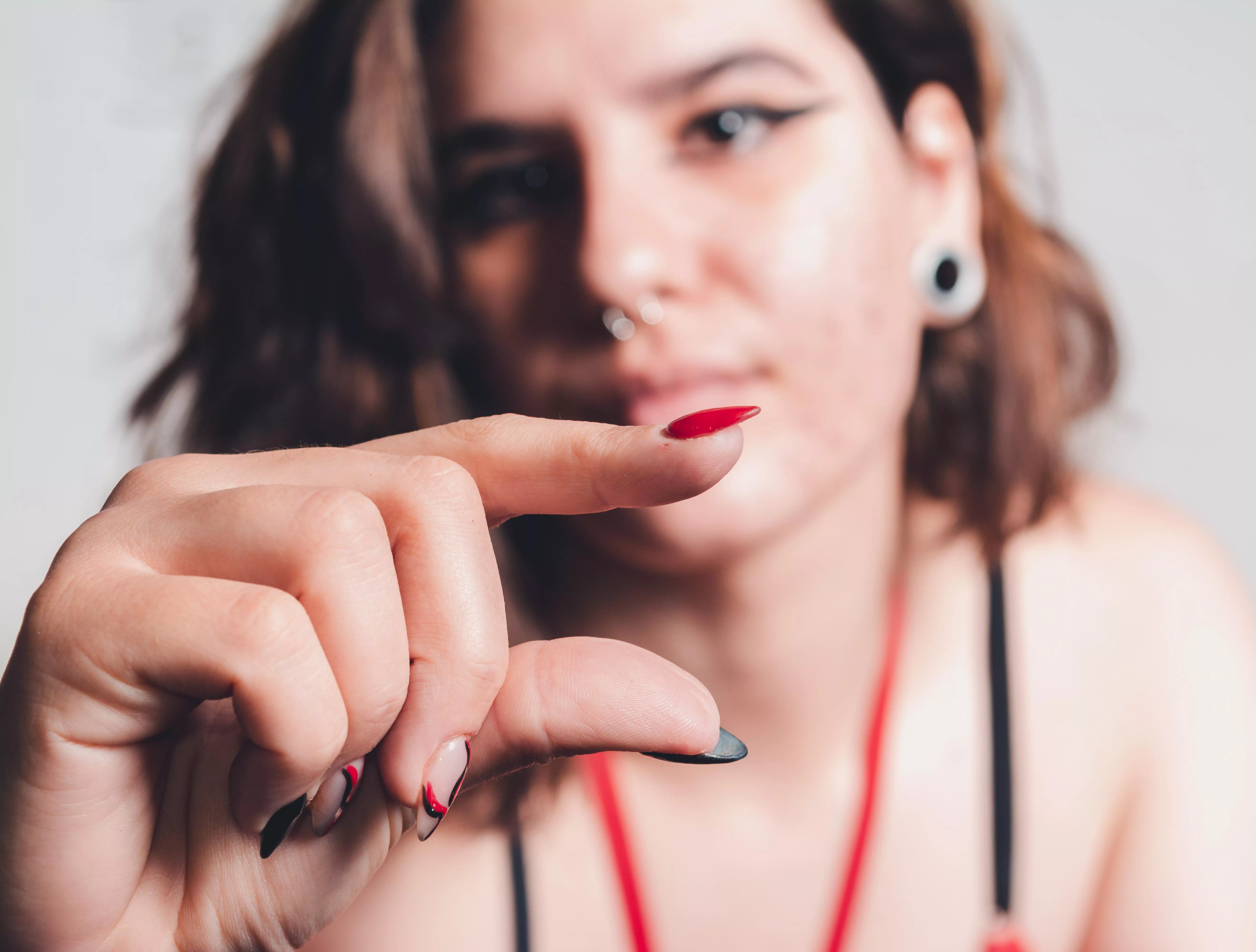 Passion red or dominant red mmm