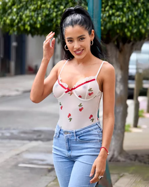 Tell me how you would enjoy this cherry ice cream in the park