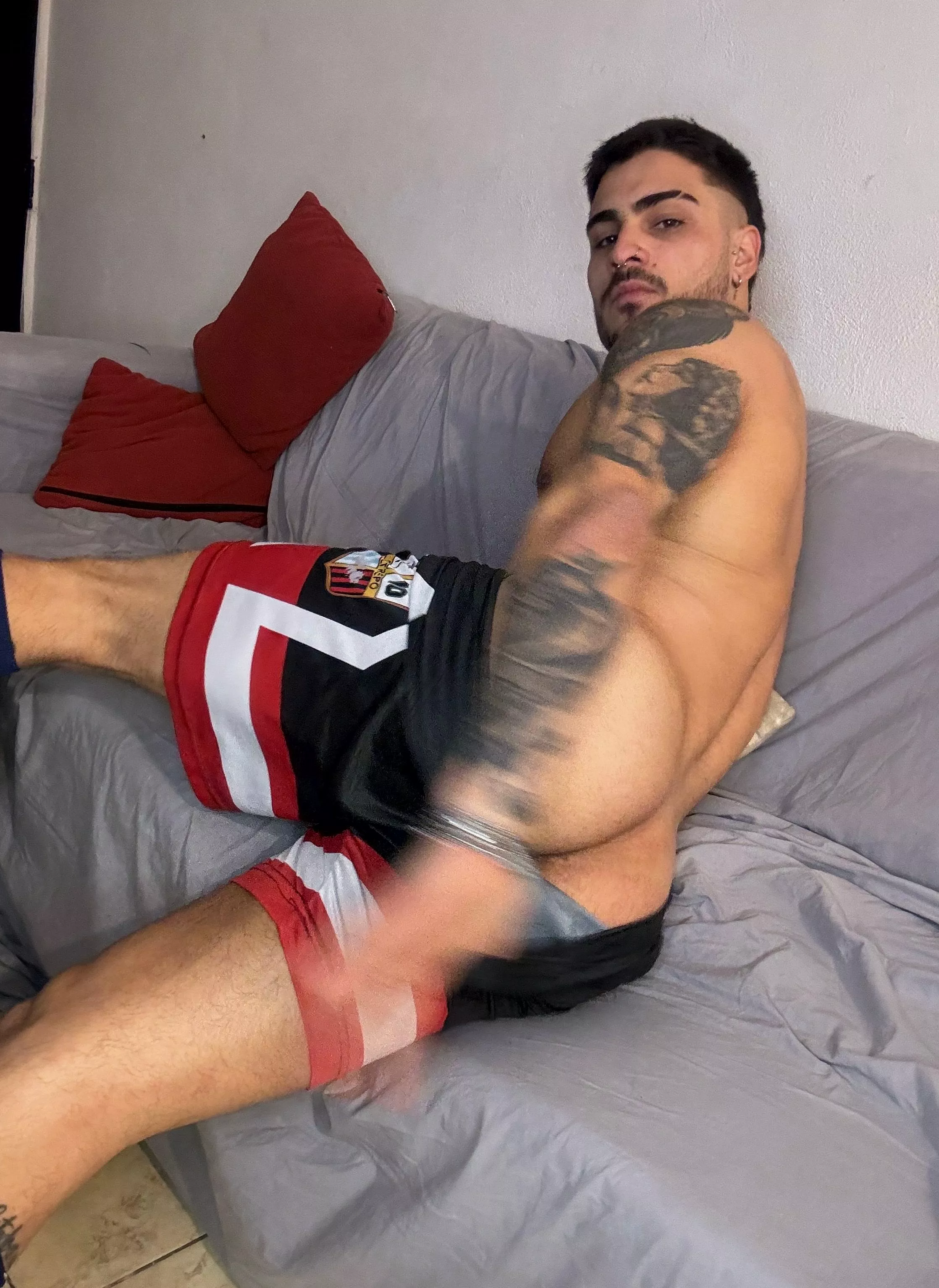 Who's hungry for some soccer player's ass?