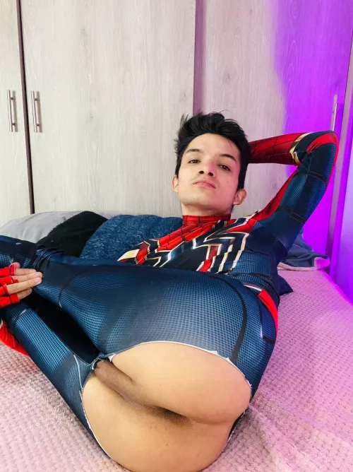 would you like to lick it? What else would you do to him? 👅🍑