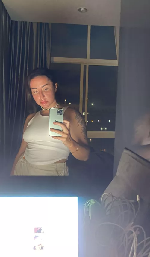 Do you think I look beautiful Or just usually