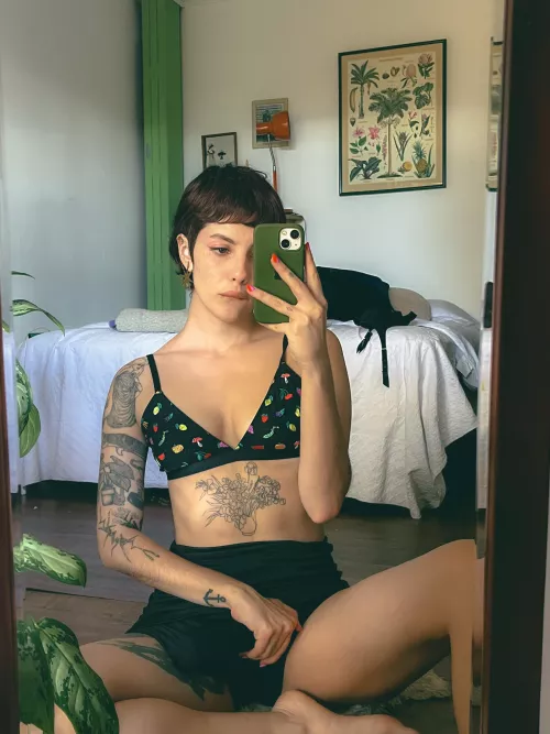 I can barely keep it in 