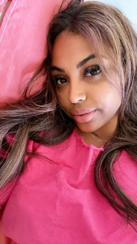 I think gold suits my undertone