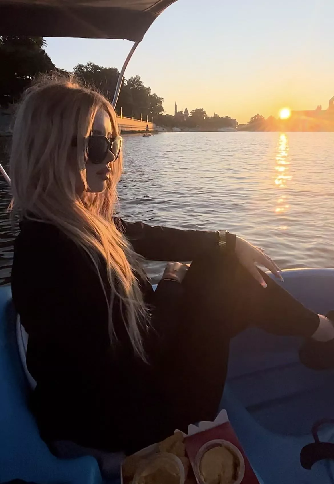 I wanted to be classy but I’m sitting on the boat