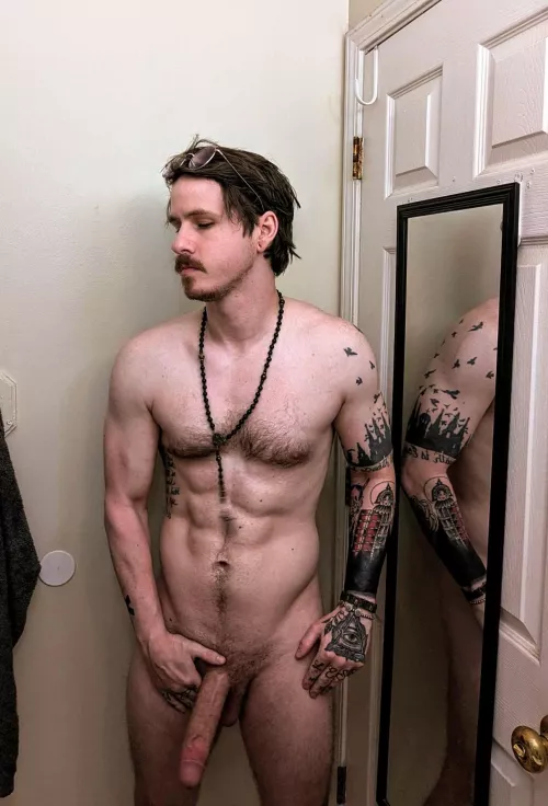 I was half asleep in this photo 😅(29)